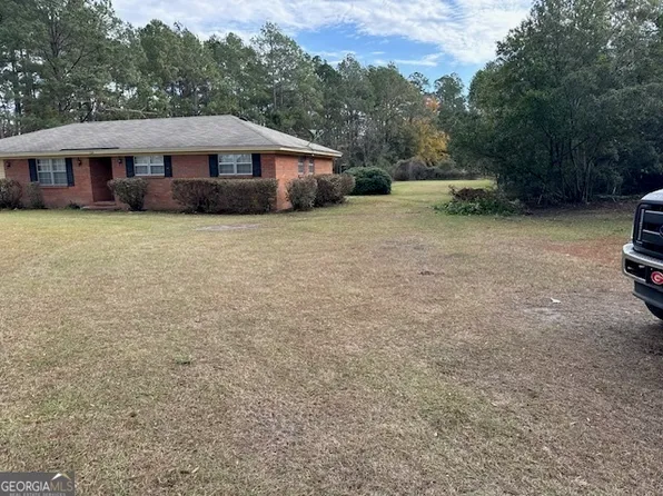 724 Parker Ave N, Brooklet, GA 30415