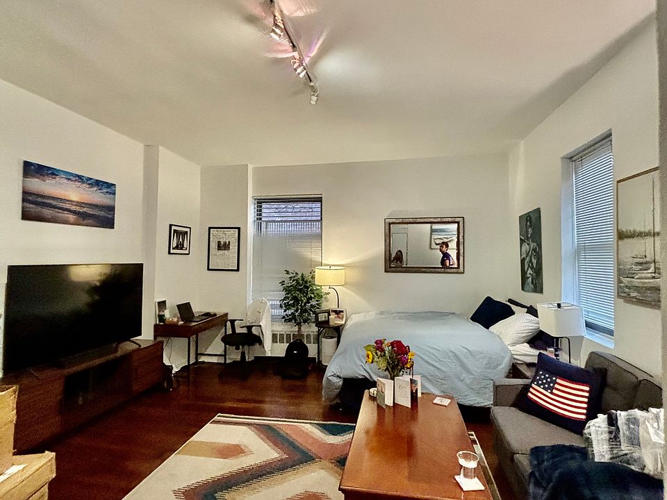 1st image of 102 E 31st St APT 2C