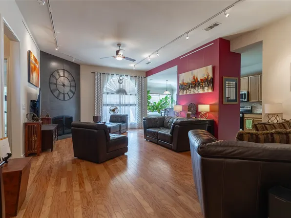 1036 Wagon Trail Dr, Little Elm, TX 75068