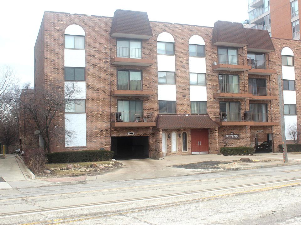 View of building from River Rd.