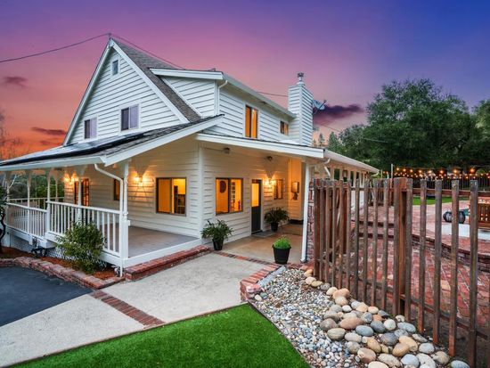 378 Vista Robles Dr, Ben Lomond, CA 95005
