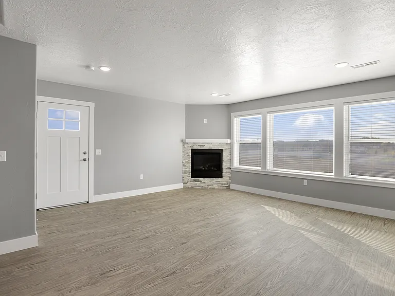 124 42nd Ave NE #3 — Photo 17