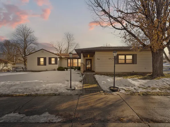 207 Shumway Ave, Faribault, MN 55021