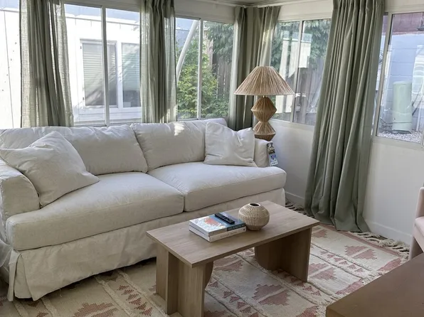 (undisclosed Address), Leucadia, CA 92024