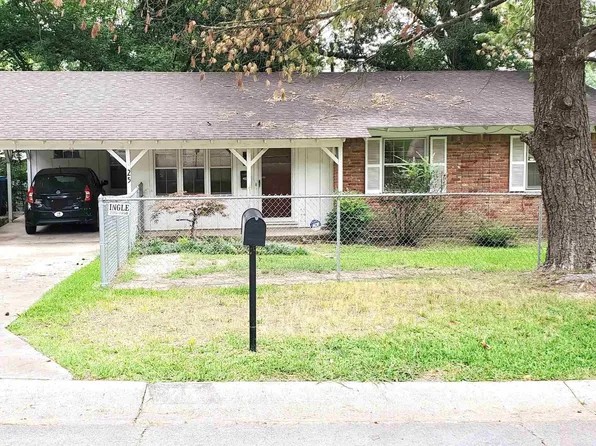 25 Holly Hill Rd, Little Rock, AR 72204
