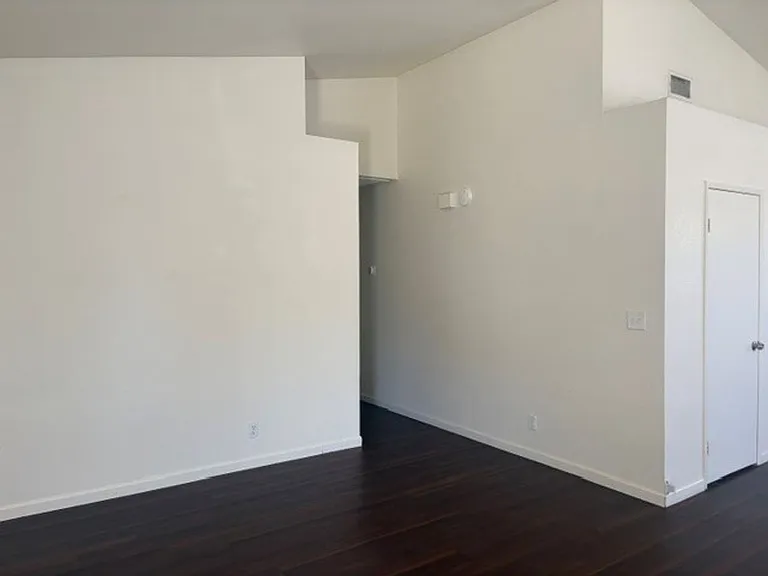 11511 Bay Meadows Ln — Photo 5