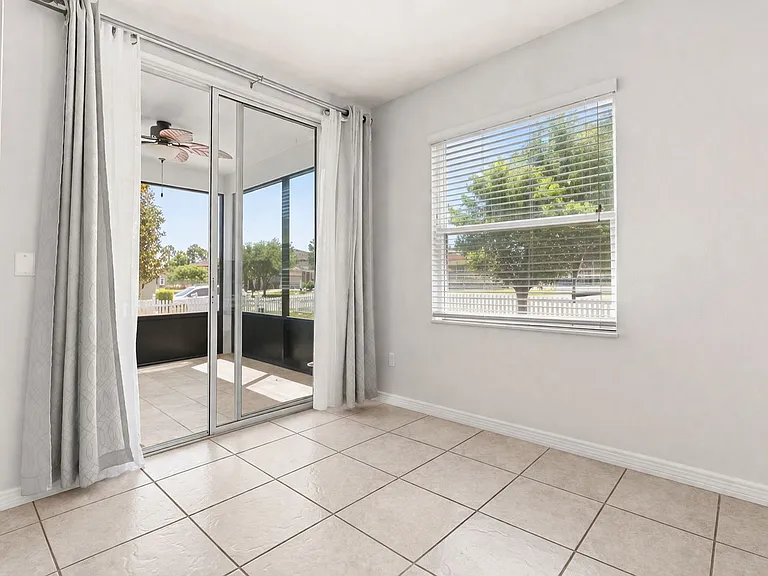 6018 Fallglow Ln — Photo 11