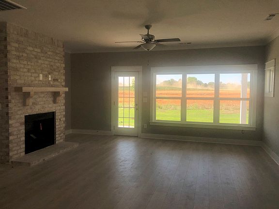 2nd image of 5625 Shelton Blvd #79