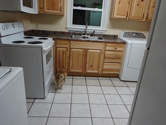 Kitchen, Recently New Cabinets, Counter and Appliances