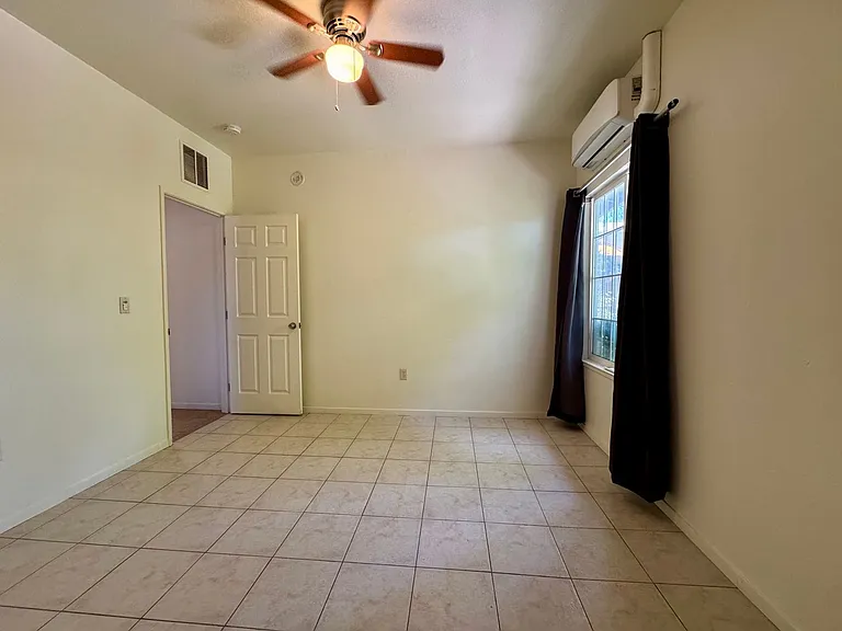 1382 Estates Dr — Photo 8