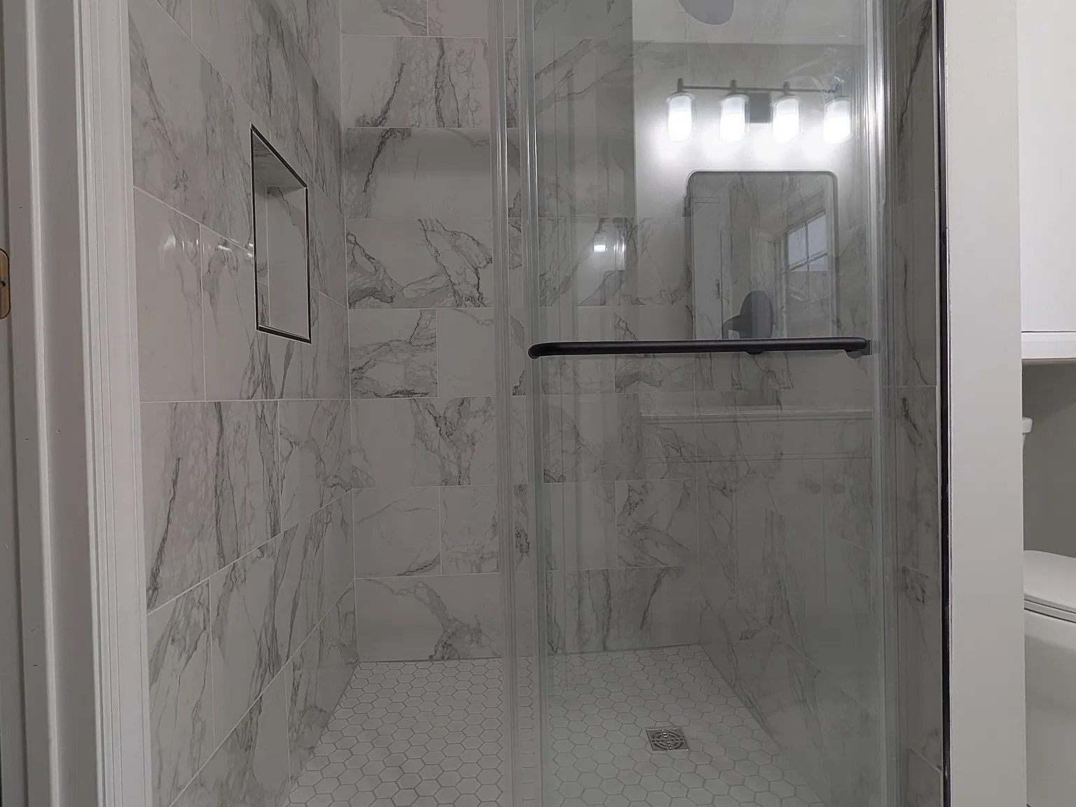 1 bed, 638 sqft, $1,500 — Photo 3