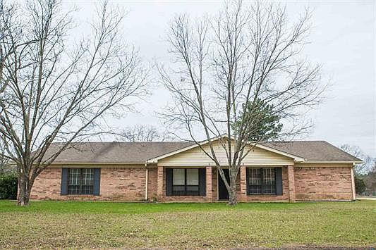 1st image of 302 Brookwood Ln