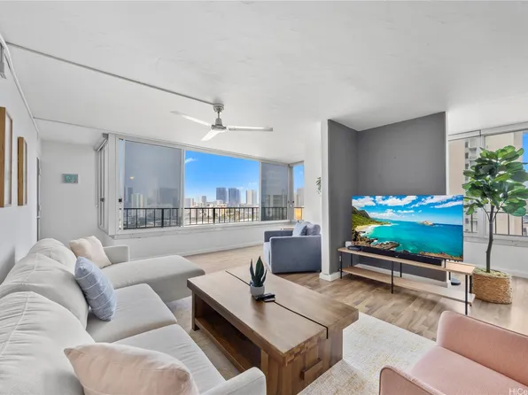 1025 Wilder Ave APT 5A, Honolulu, HI 96822