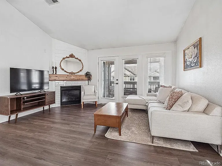 4385 S Balsam St #8-2011 — Photo 3