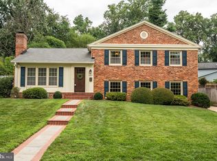 6317 Haviland Dr, Bethesda, MD 20817