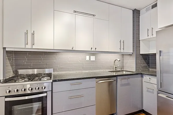 Sold by Corcoran | media 15