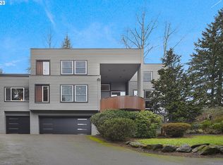 24 Grouse Ter, Lake Oswego, OR 97035