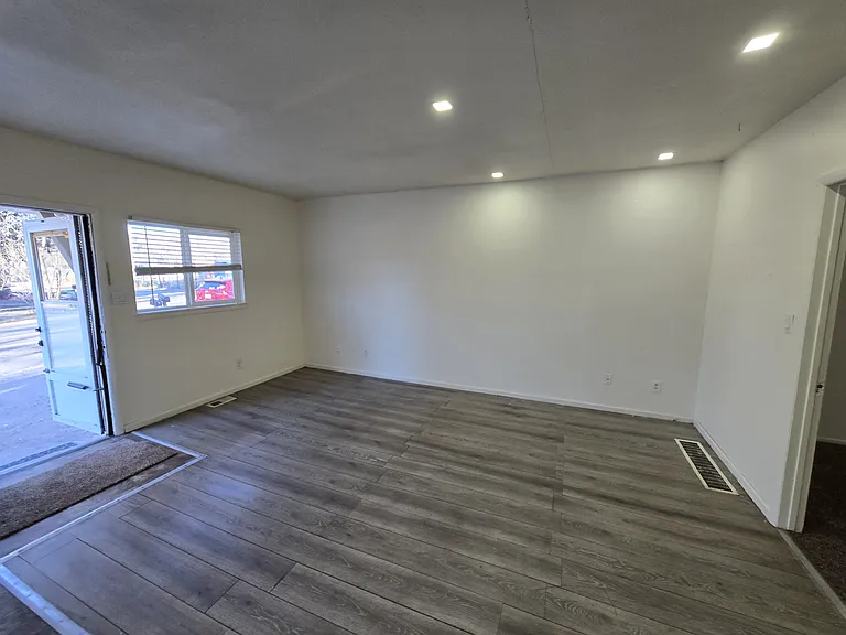 224 Vine St #6 — Photo 3