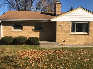 4130 N Colgate Cir, Milwaukee, WI 53222