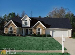 328 Annslee Cir, Loganville, GA 30052