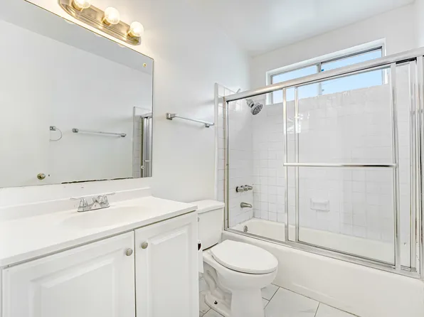 4077 McLaughlin Ave APT 10, Los Angeles, CA 90066