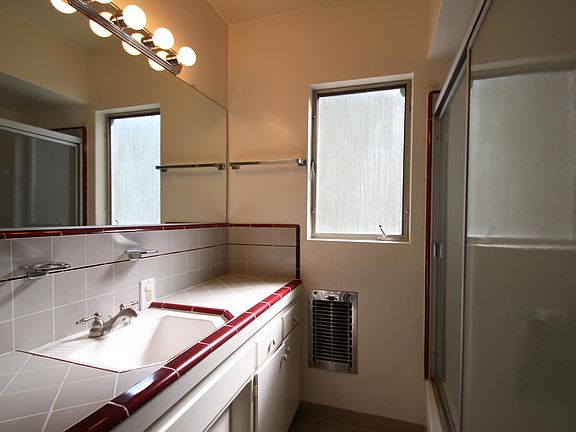 3rd image of 460 S Madison Ave APT 6