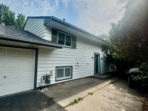 2001 Yellowstone Trl, Minneapolis, MN 55444