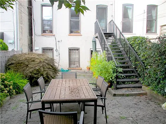 Rented by Temple Morrow LLC | media 11