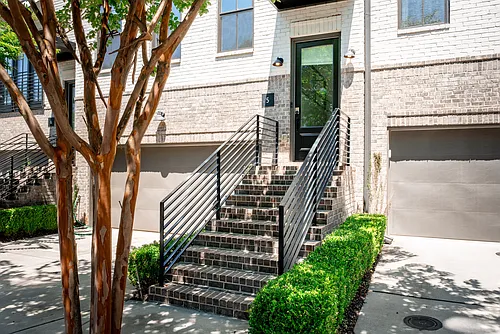 1388 La France St #5 Photo 1