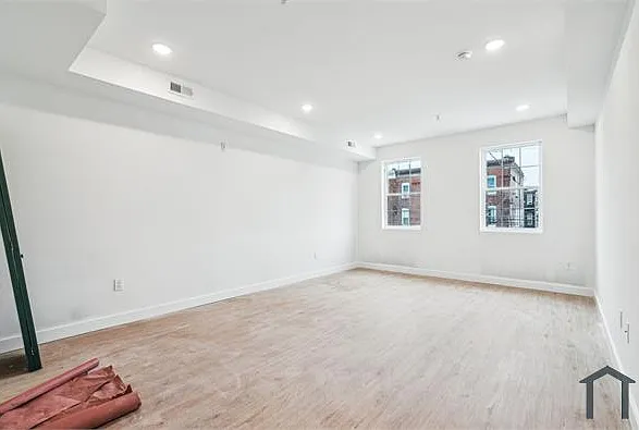 4163 Mantua Ave #3 — Photo 3