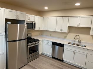 913 W Boundary St, Perrysburg, OH 43551