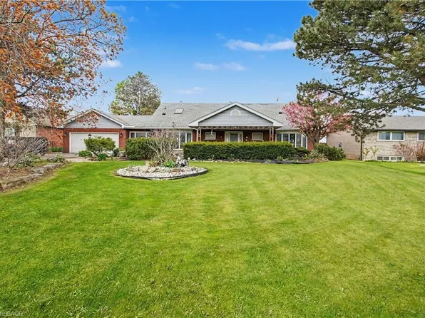 1061 N Service Rd, Stoney Creek, ON L8E 5C8