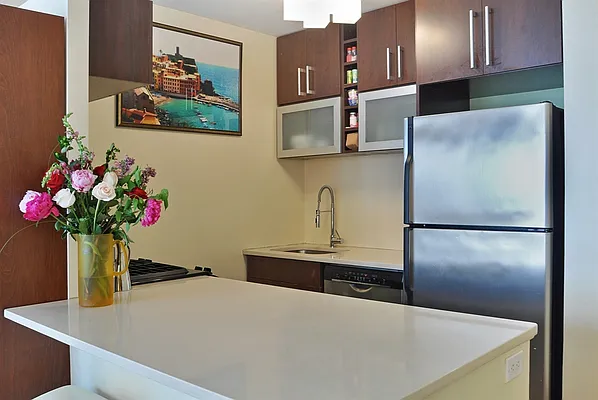 Rented by Corcoran | media 31