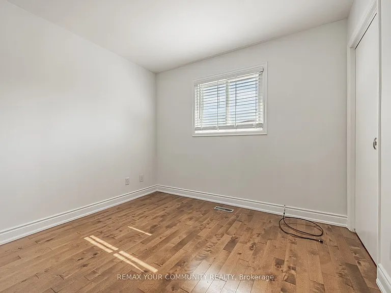 14 Roseville Dr — Photo 24