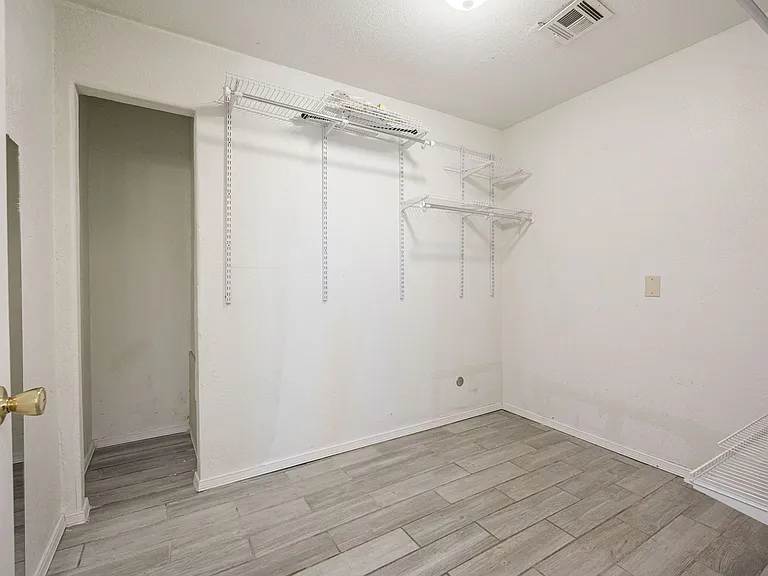 865 Outpost — Photo 14