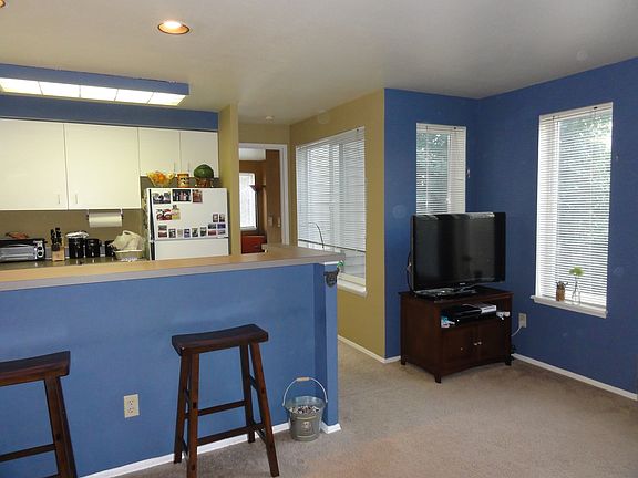 5th image of 1421 4th Ave W APT 203