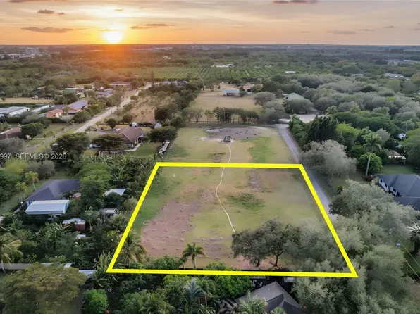 25710 SW 153rd Ct, Homestead, FL 33032