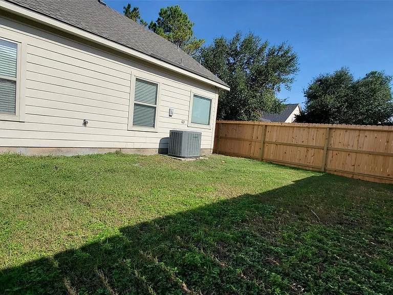 2814 Silver Point Ln — Photo 28