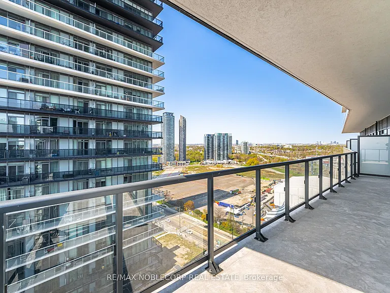 38 Annie Craig Dr #2105 — Photo 26