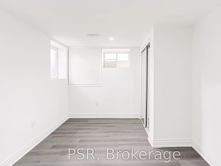 24 Skelmore Cres #BASEMENT — Photo 8