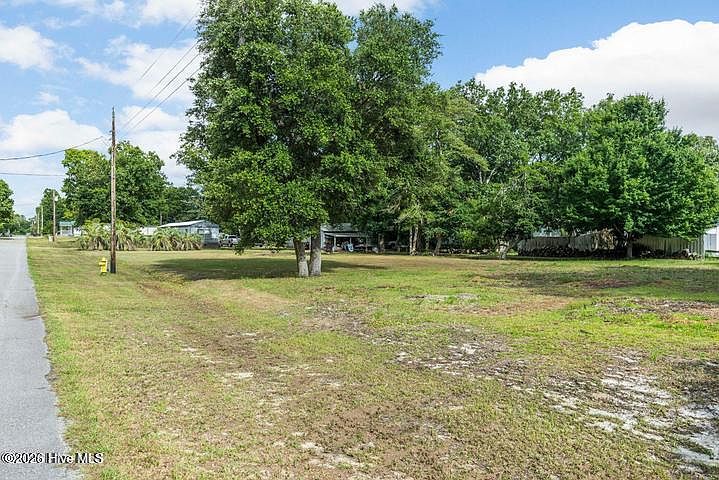 1st image of 587 Beachview Drive SE