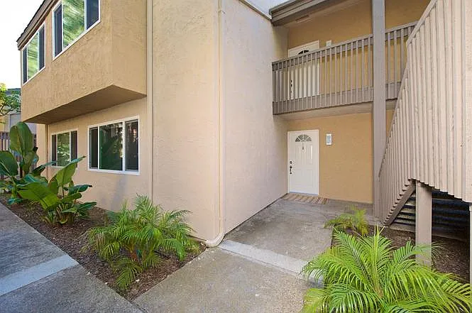 8571 Villa La Jolla Dr #I — Photo 13