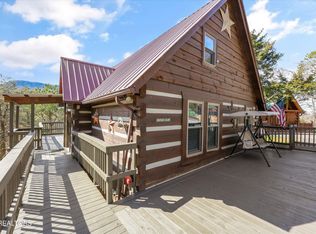 1483 Honey Oaks Way, Sevierville, TN 37876