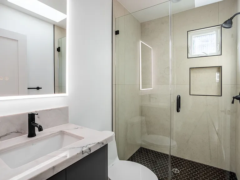 6376 Orange Ave — Photo 8