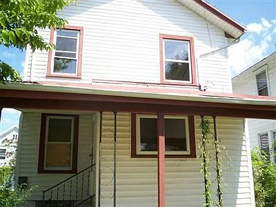 3 bed, 1228 sqft, $1,150 — Photo 2