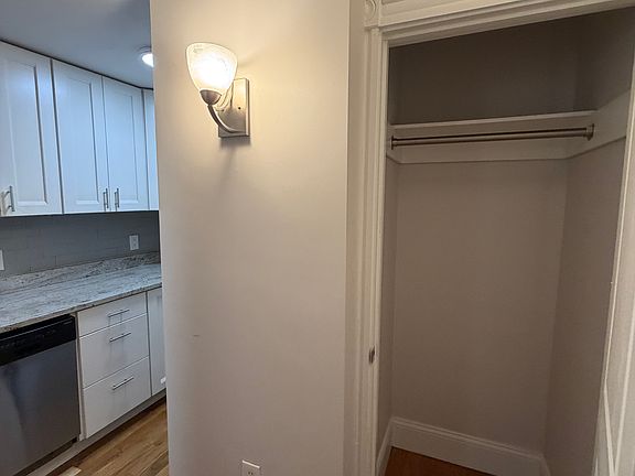 4th image of 58 Westland Ave APT 9