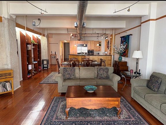 2nd image of 711 Main St Unit 502