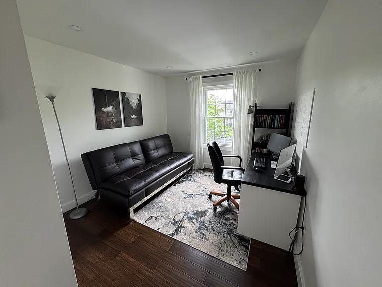 12 Clay St — Photo 9