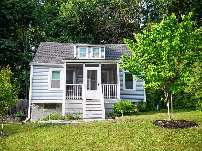 6 Henry St — Photo 2