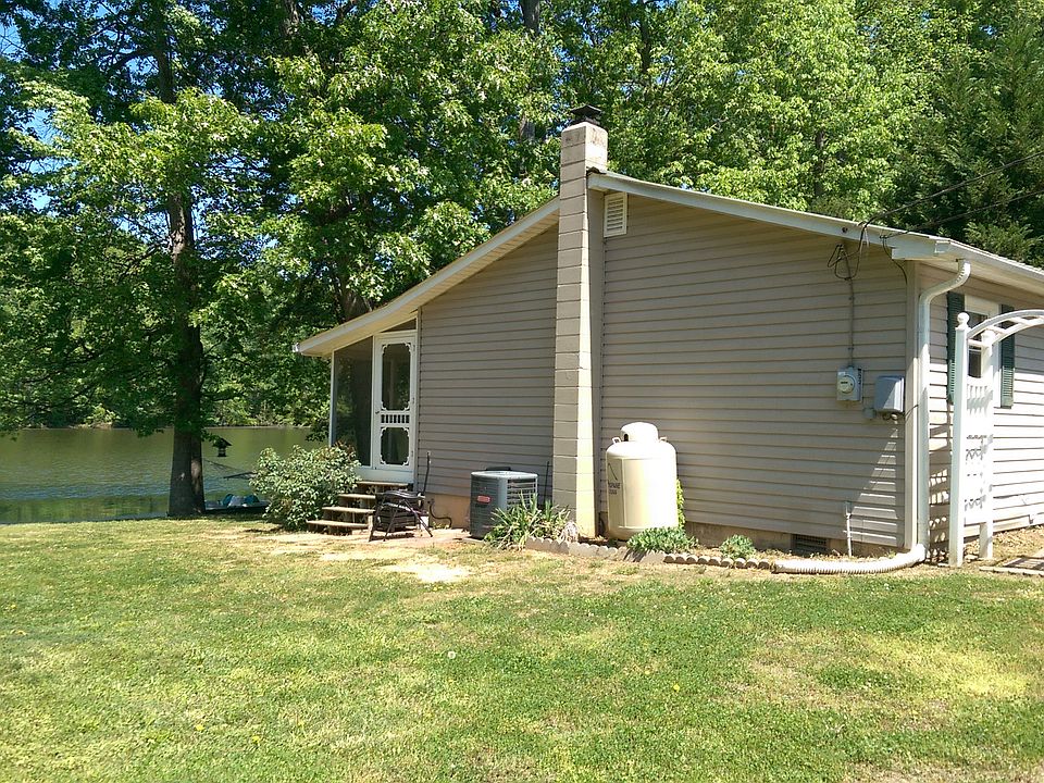 2nd image of 207 Buddle Dr